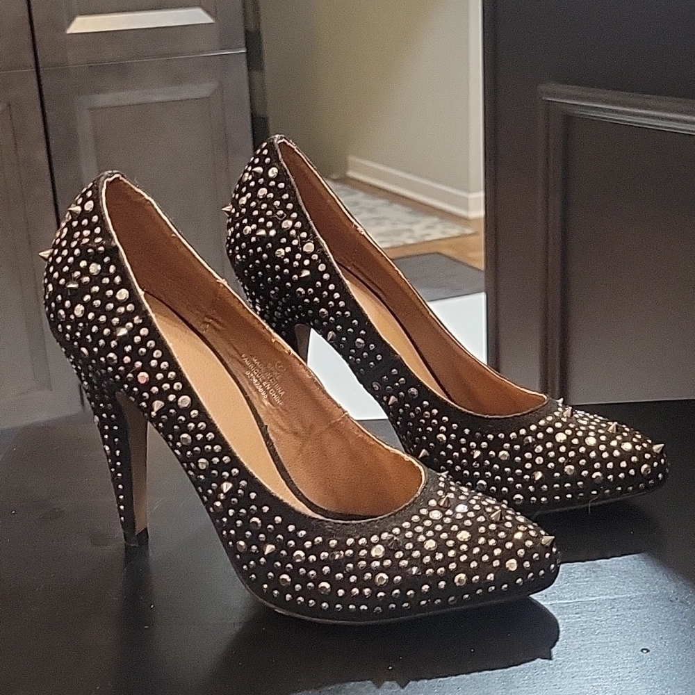 g21 Studded Rhinestone Heels - Picture 3 of 9